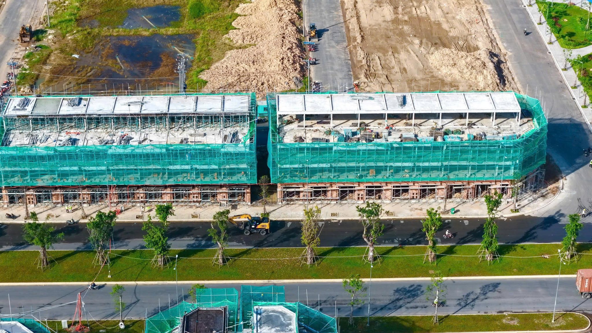 Cập nhật tiến độ xây dựng dự án Vinhomes Green City Hậu...