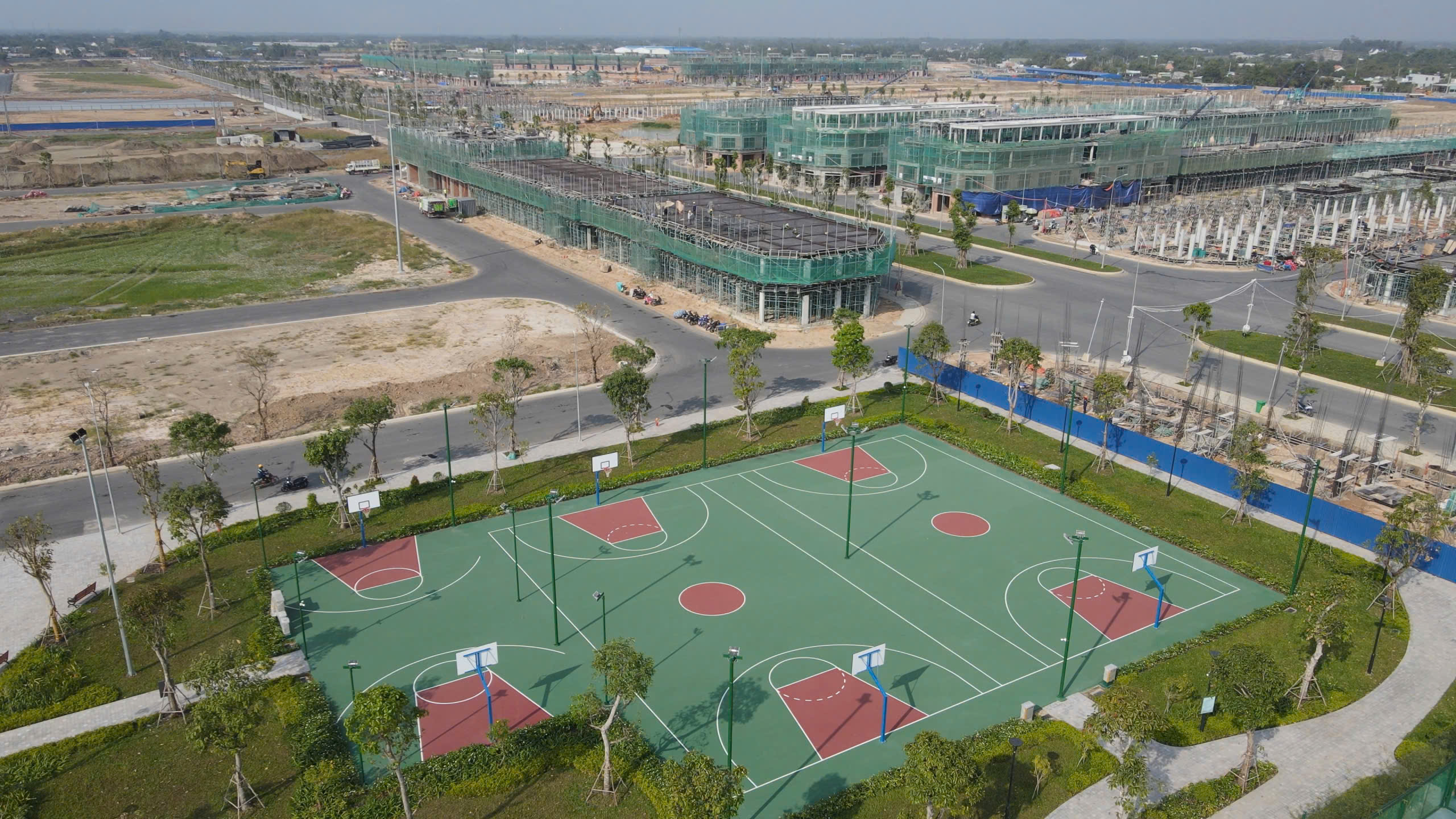 Sân bóng rổ đã sẵn sàng đi vào hoạt động